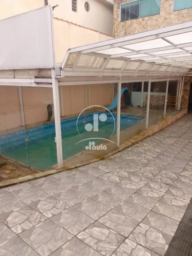 Sobrado para locação no Bairro Jardim Las Vegas, Santo André/SP.