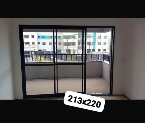 Porta de correr 2,20x2,10 3 folhas 