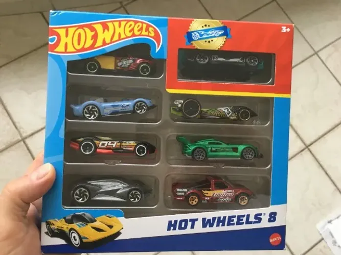 box original importado com 8 carros Hot wheels