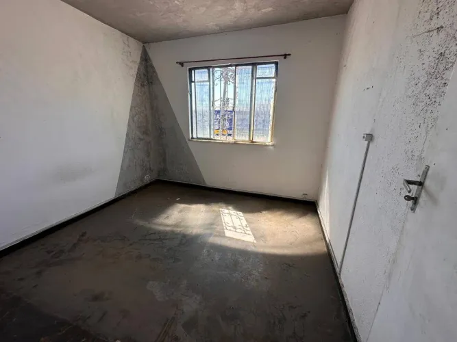 Imóvel Comercial com 4 Salas na Rodovia Amaral Peixoto Vila Capri
