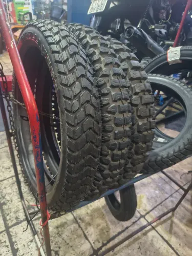 Penu Pirelli 19 90/90 Bros e XRE 190 dianteiro