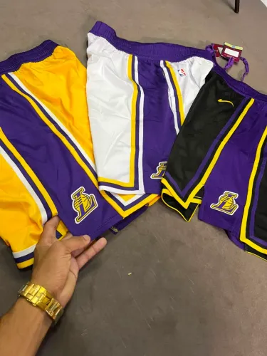 Para vcs apaixonados pelo famoso esporte basketball os shorts ?