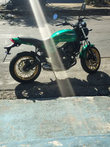 Moto Kawasaki z 650
