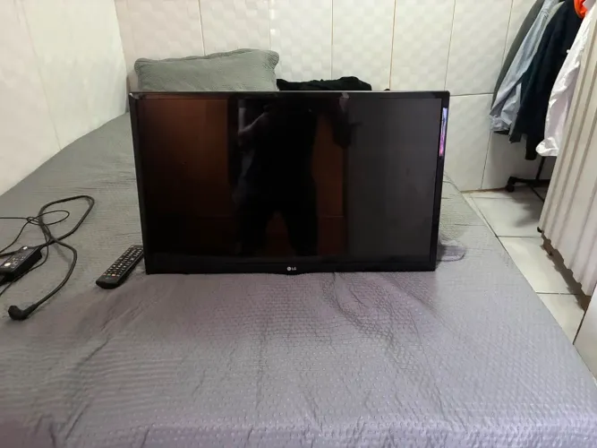 Tv lg 28 polegadas com defeito