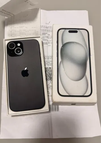 iPhone 15 black 