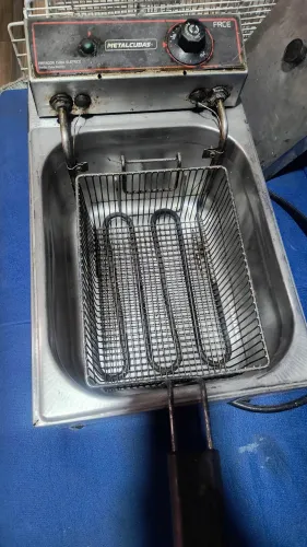 Fritadeira elétrica a gás 