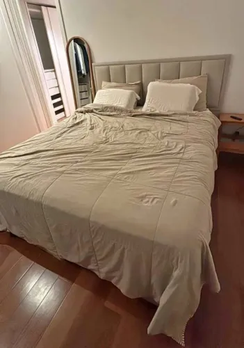 Vendo Cama Box King Size + Colchão Plumatex