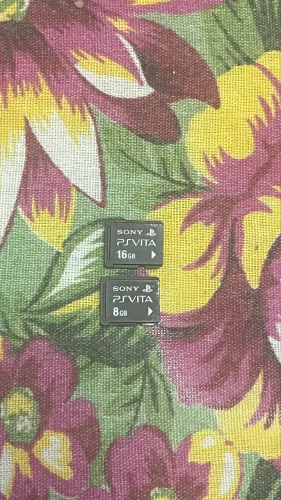 Lote 2 Cartões De Memória Ps Vita Originais Sony (16gb + 8gb)