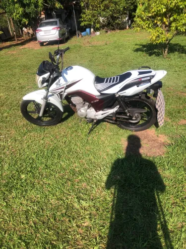 Vendo moto 