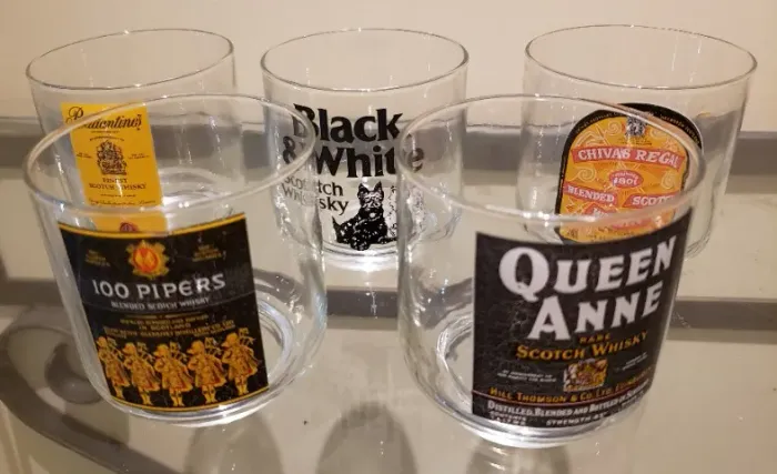 5 Copos com estampas de marcas clássicas de Scotch Whisky
