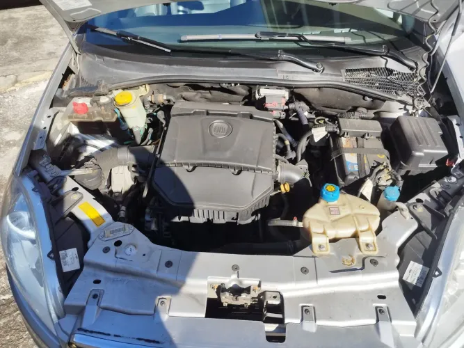 Fiat Linea Absolute 1.9/1.8 Flex Dualogic 4P 2013