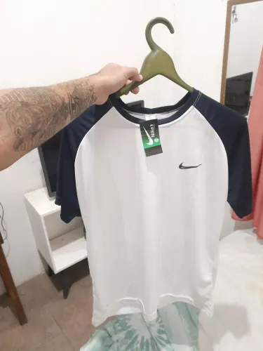 Camiseta Nike Dry Fit GG