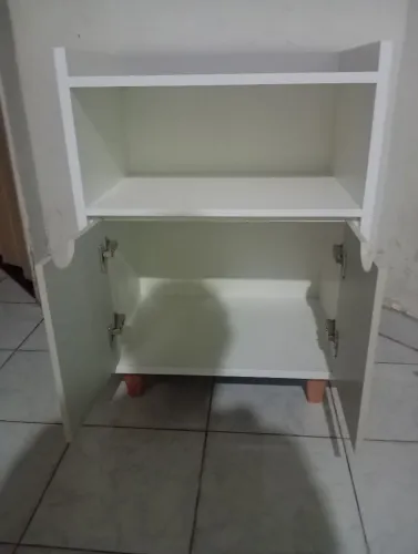 Armarinho de cantinho de café
