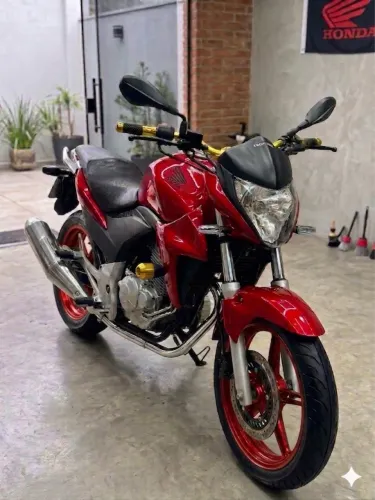 Cb300r com cabeçote vela fina 