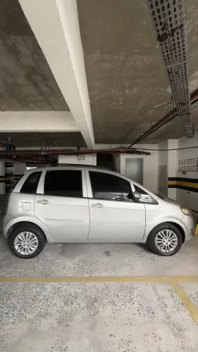 Fiat Idea Attractive 1.4 Fire Flex 8V 5P 2012