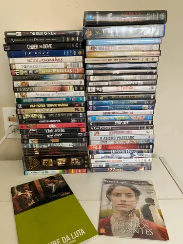 Lote de dvds e 2 VHS