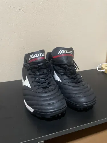 CHUTEIRA MIZUNO CLASSIC