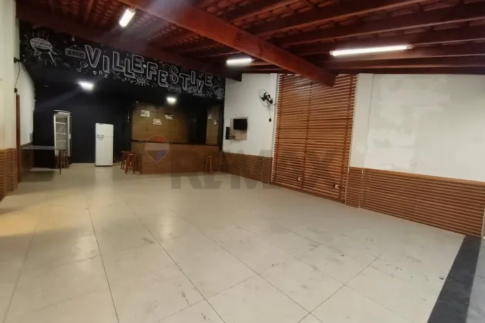 Casa à venda com terreno de 250M² e piscina no Jardim dos Ipês em Sumaré/SP