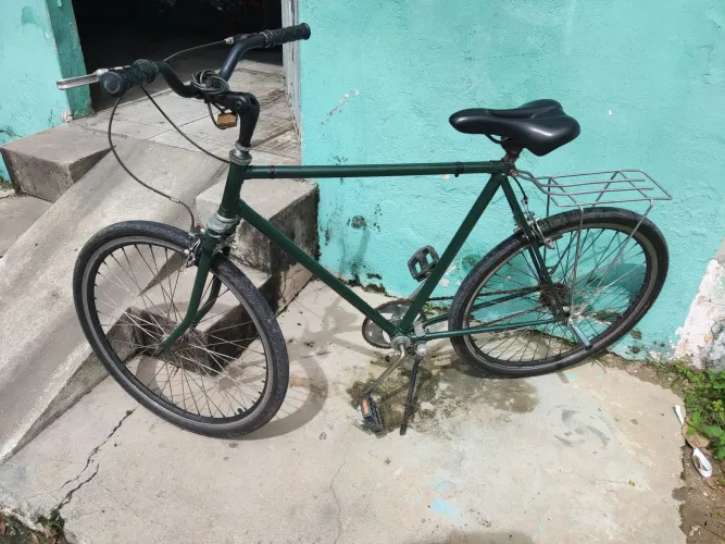 Vendo bicicleta retrô quadro Monark 10 quadro e garfo original, com jantes aereo pneus 26