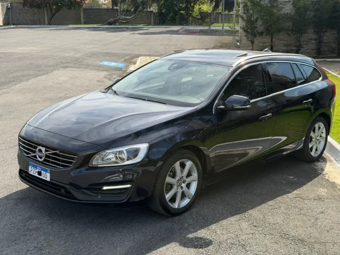 Volvo V60 T-4 Momentum 2.0 190cv 5P 2017