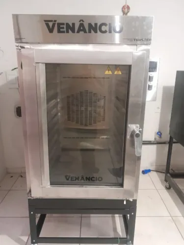 Forno turbo Venâncio 10 esteiras elétrico