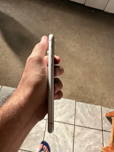 iPhone XR 64 GB