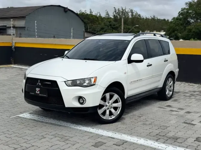 Mitsubishi Outlander 2.0 16V 160cv Aut. 2012