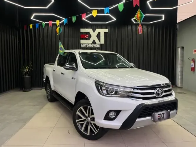 Toyota Hilux CD SRX 4X4 2.8 TDI 16V Diesel Aut. 2017
