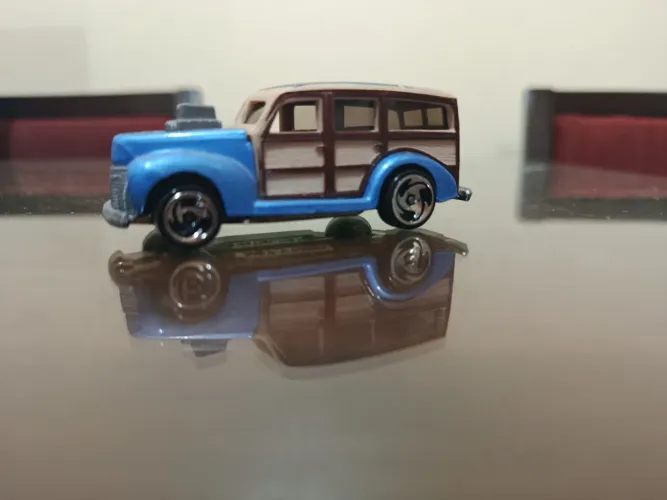 Miniatura Hot Wheels Ford Woodie