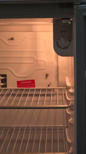 Geladeira Electrolux 260 Litros, 2 portas