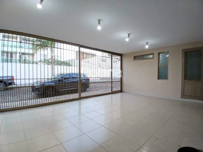 Casa para alugar, 6 quartos, Tubalina - Uberlândia/MG - Rotina Imobiliária