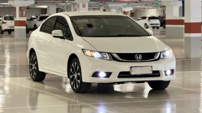 Honda Civic Sedan LXR 2.0 Flexone 16V Aut. 4P 2016