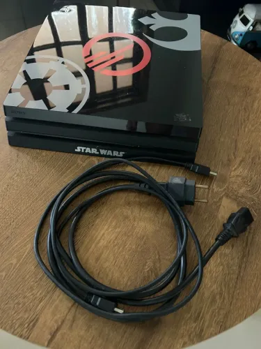 PS4 Pro Edição Star Wars