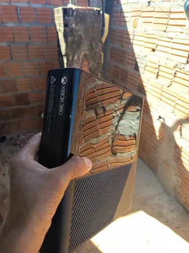 Xbox 360 super slim