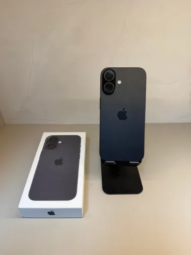 iPhone 16 128GB - Preto - Semi Novo