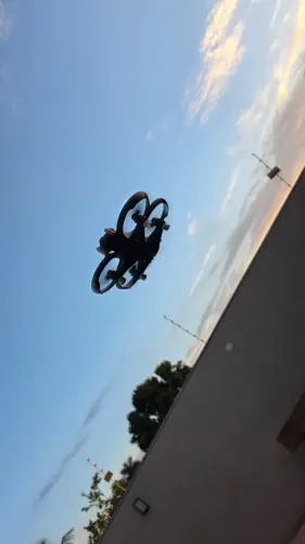 DJI Avata 2 Combo(3 Baterias) - Completo + Acessórios Extras