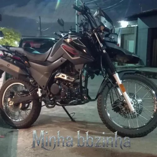 Passo moto ainda não emplacada..