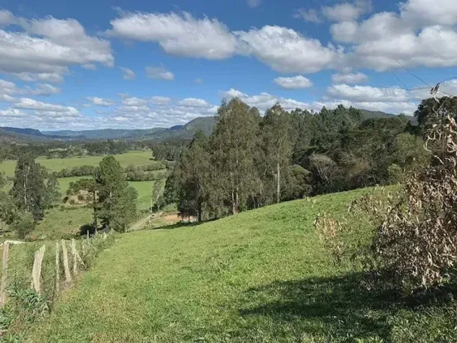 ÁREA RURAL À VENDA
