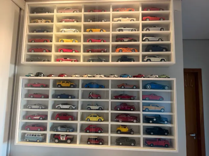 Coleção de carros em miniatura metal 1:24