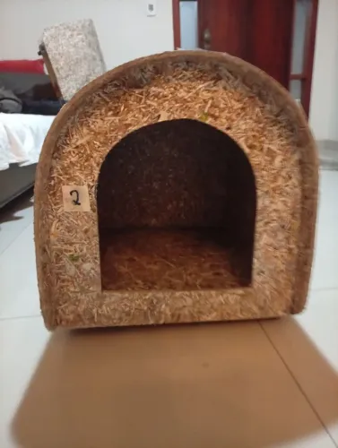 Casinha de cachorro em ótimo estado