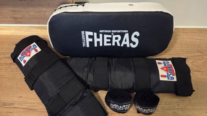 KIT DE 1 APARADOR+ PAR CANELEIRA + PAR BANDAGEM