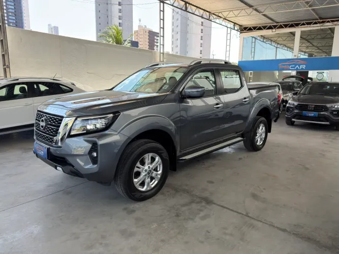 Nissan Frontier XE CD 4X4 2.3 Bi-TB Diesel Aut. 2025