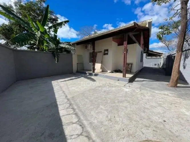 Casa com 4 dormitórios para alugar, 231 m² por R$ 7.057/mês - Planalto - Belo Horizonte/MG