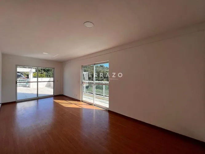 Cobertura com 2 quartos 155m² - Ermitage - Teresópolis/Rj