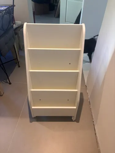 Organizador De Livros Infantil Pequeno De Chão da Organize Mobili 