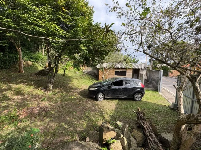 Terreno à venda no Ribeirão da Ilha
