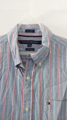 Camisa Social Masculina Tommy Hilfiger Tamanho M.Largura 55cm;Altura 80cm.