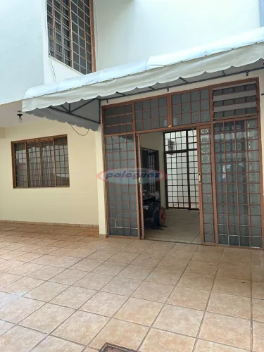 Sobrado para alugar no bairro Zona 02 - Maringá/PR