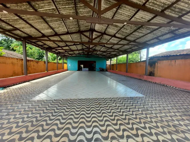 Lene Pegado Vende Galpão de 850 m² no Centro de Benevides