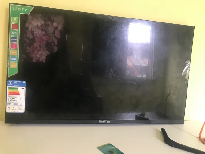 Vendo uma tv